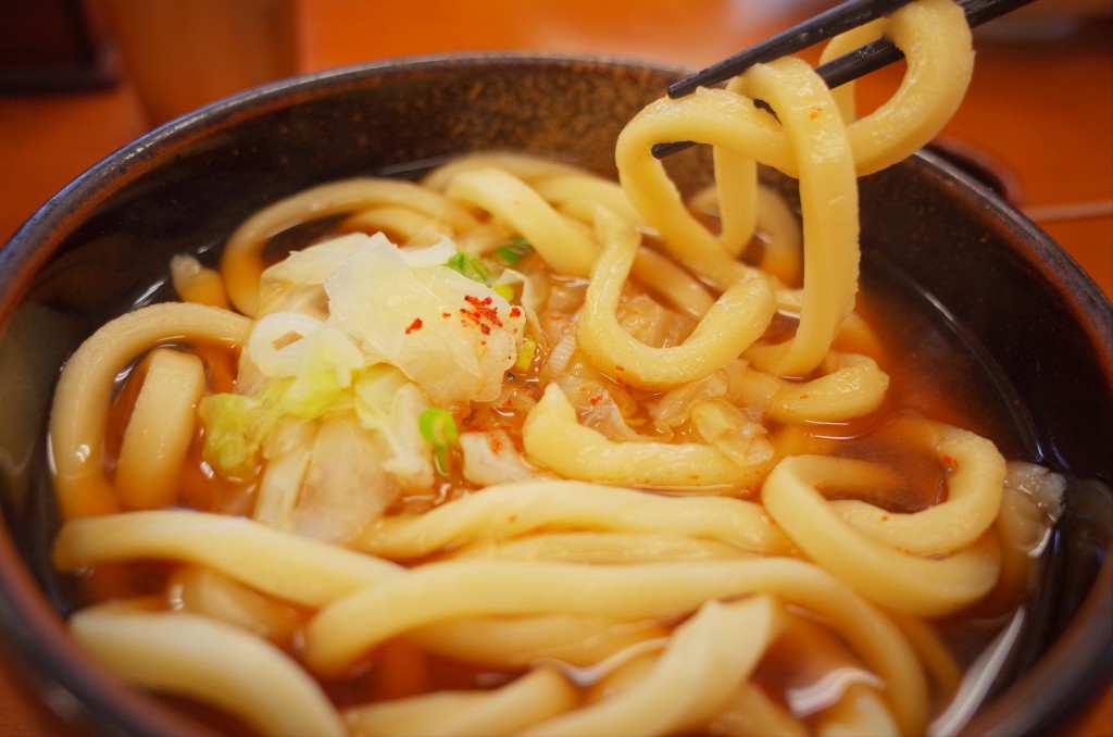 太くて硬い麺が、「吉田のうどん」に共通する特徴。
