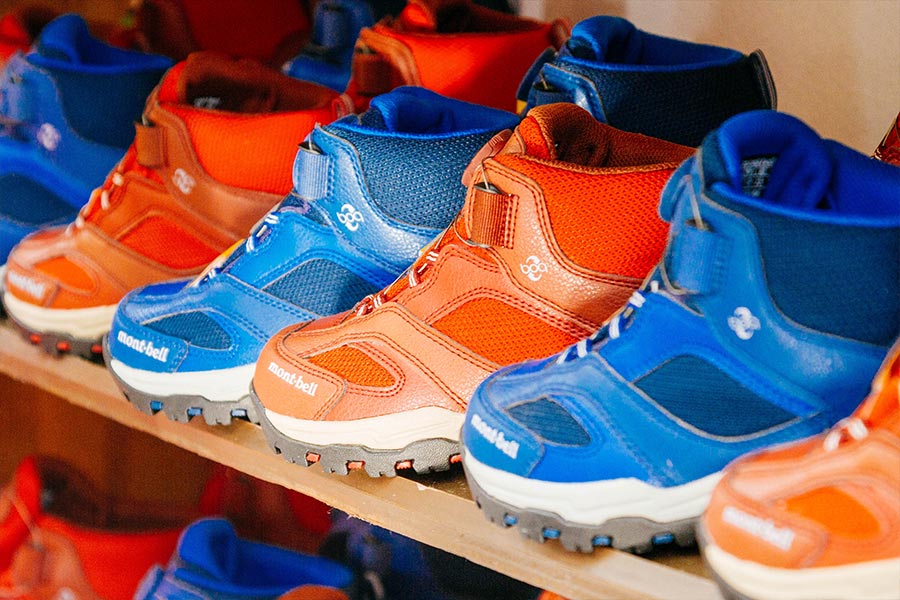 Trekking shoes | オリジナルグッズ・アウトドア用品販売サービス